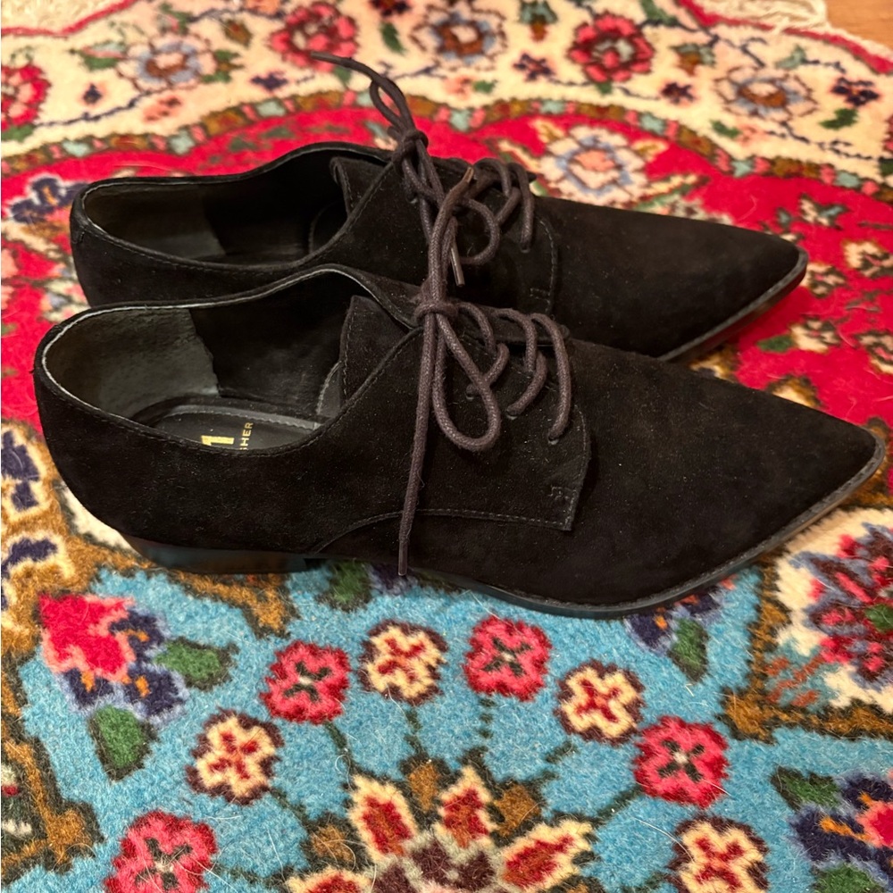 Marc Fisher LTD Finna Black Suede Lace-Up Shoes 6.5
